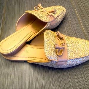 Coach Stassi Raffia Slide Gold - like new, Size 11